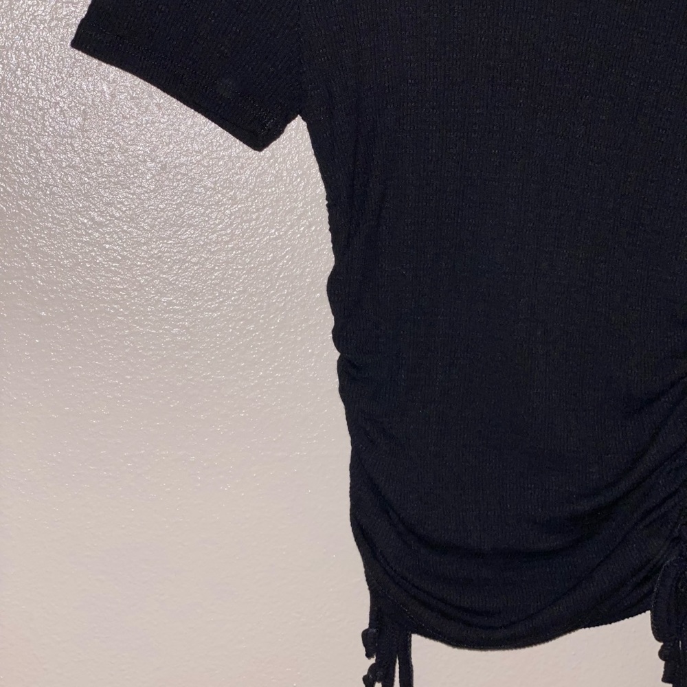 regular top - Picture 2 of 2